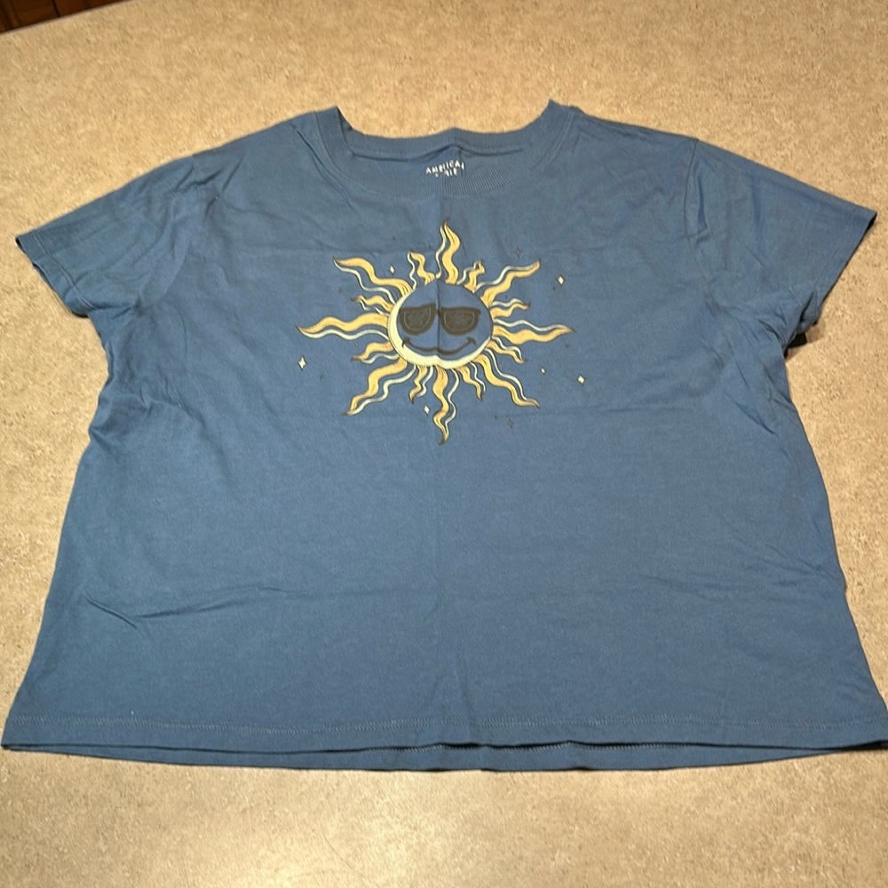 AE women’s t shirt